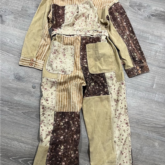 Amazing Free People Road Trip Patched Coveralls XS floral patchwork corduroy - Picture 3 of 6